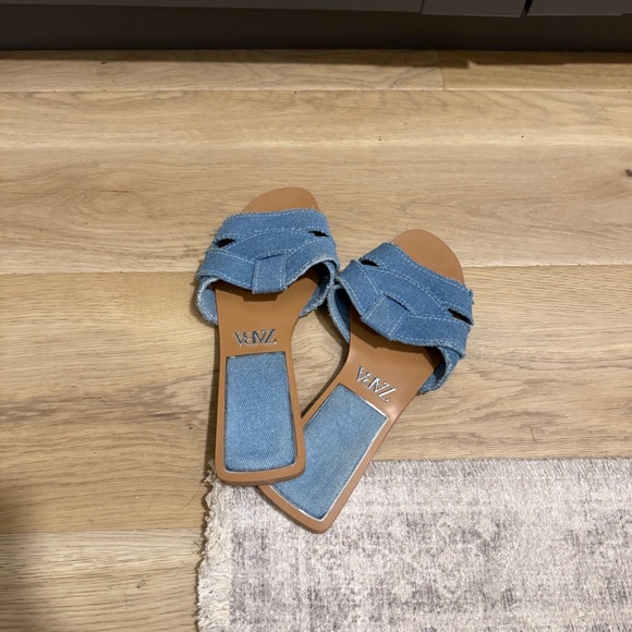 ZARA Flat Denim Sandals - Picture 4 of 4